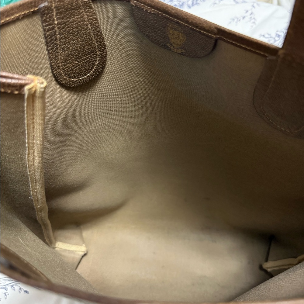 Gucci Beige/Brown GG Canvas Tote with Gold Logo - Picture 9 of 11